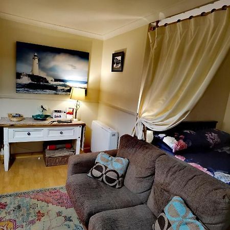 Studio In The Heart Of Kirkwall Or00239F Orkney Extérieur photo