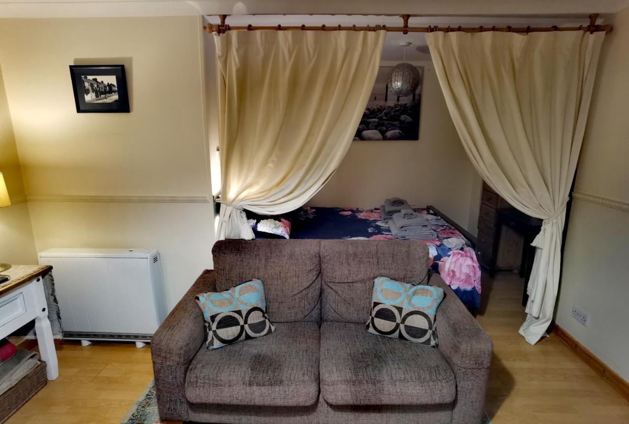 Studio In The Heart Of Kirkwall Or00239F Orkney Extérieur photo
